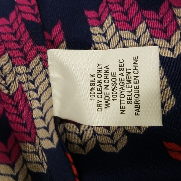 💕TRINA TURK💕 Ira 3 100% Silk Pajama Style Top ~ Fairisle Print Small S NWT - Picture 16 of 16